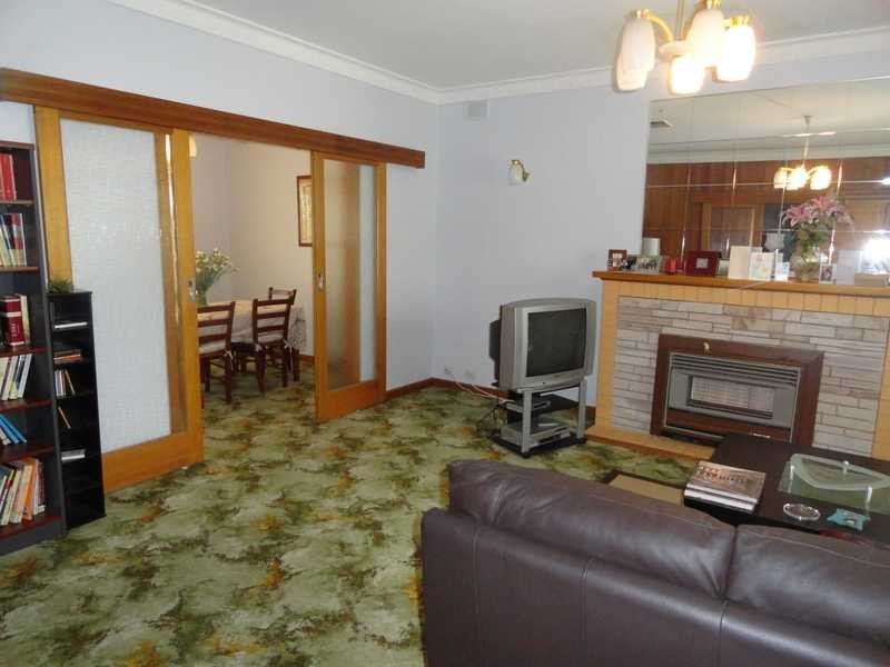 5 Medway Crescent, Rostrevor SA 5073