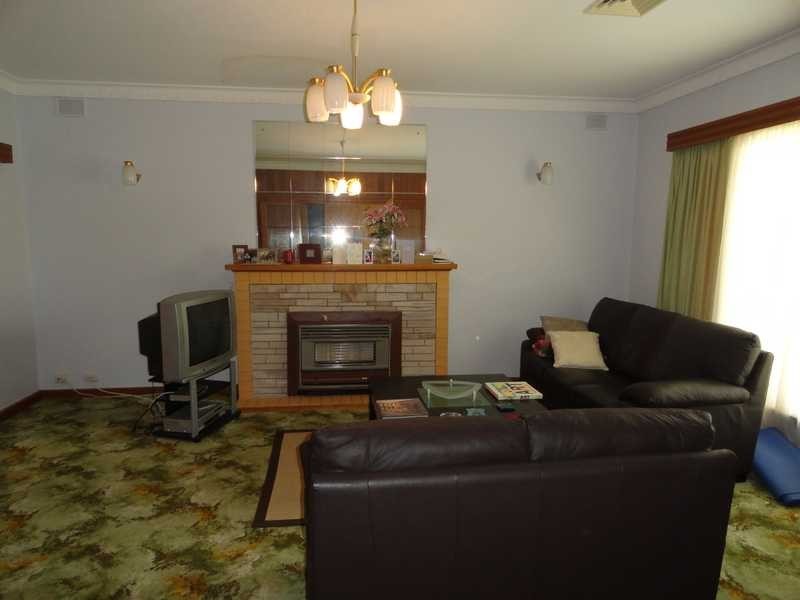 5 Medway Crescent, Rostrevor SA 5073