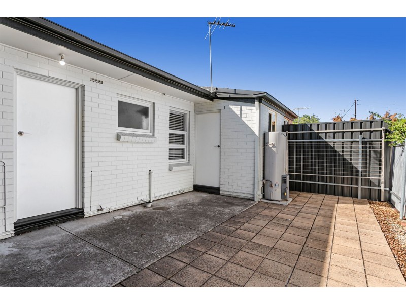 1 Denmead Avenue, Campbelltown SA 5074