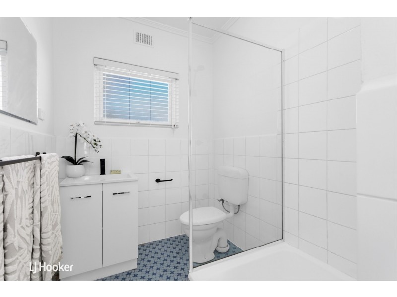 1 Denmead Avenue, Campbelltown SA 5074