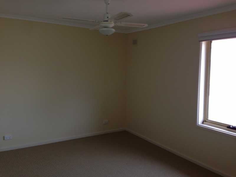 3 Bristol Terrace, Oakden SA 5086