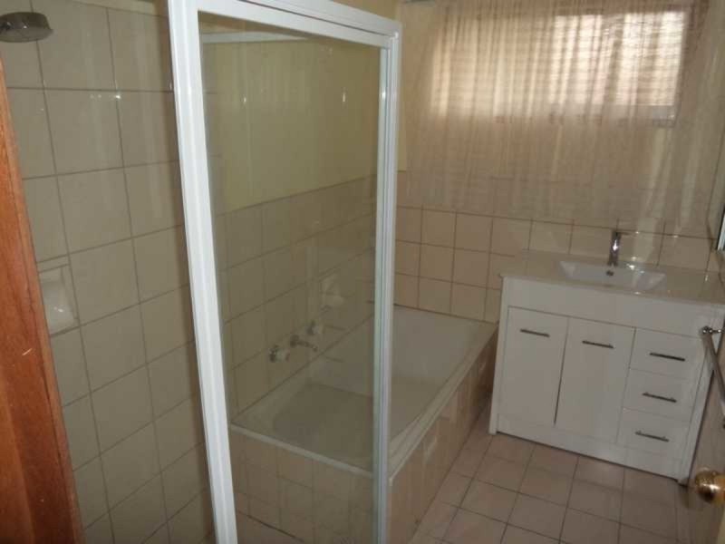 27 Barmera Avenue, Hope Valley SA 5090