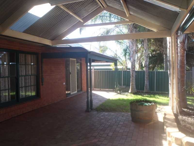 5 Avenue Road, Paradise SA 5075