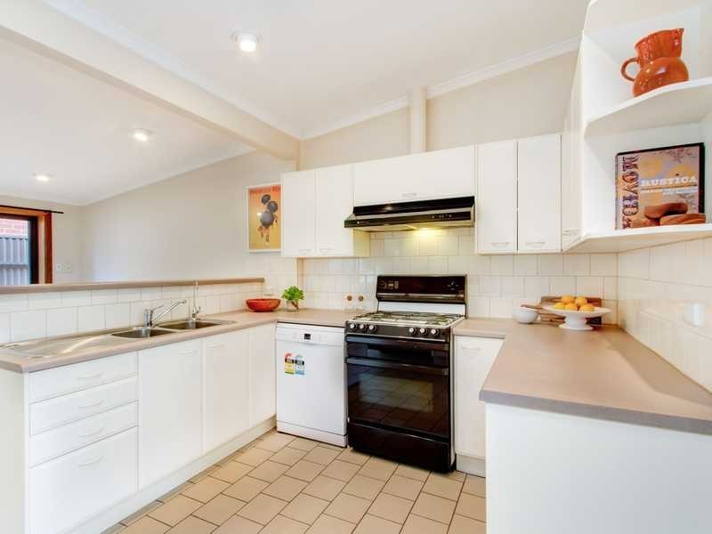 17 Lorenz Street, Campbelltown SA 5074