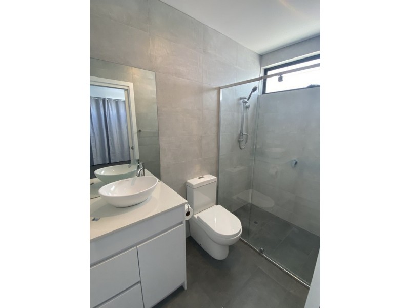 1/2 Lorenz Street, Campbelltown SA 5074