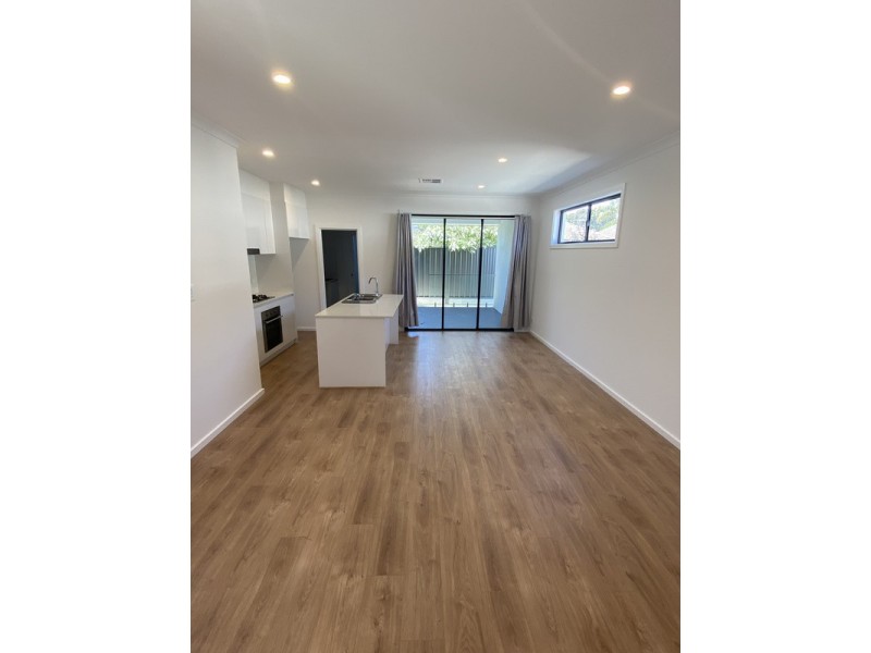 1/2 Lorenz Street, Campbelltown SA 5074