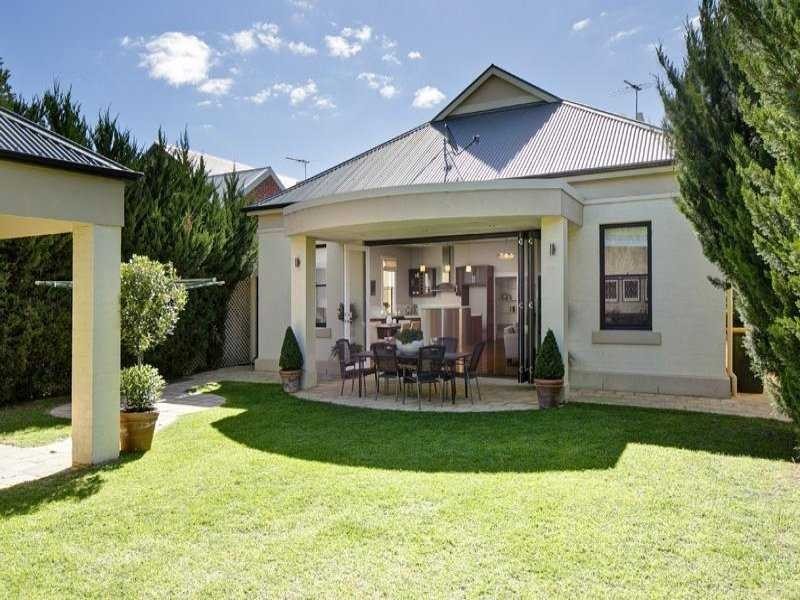 31 Seventh Avenue, St Peters SA 5069