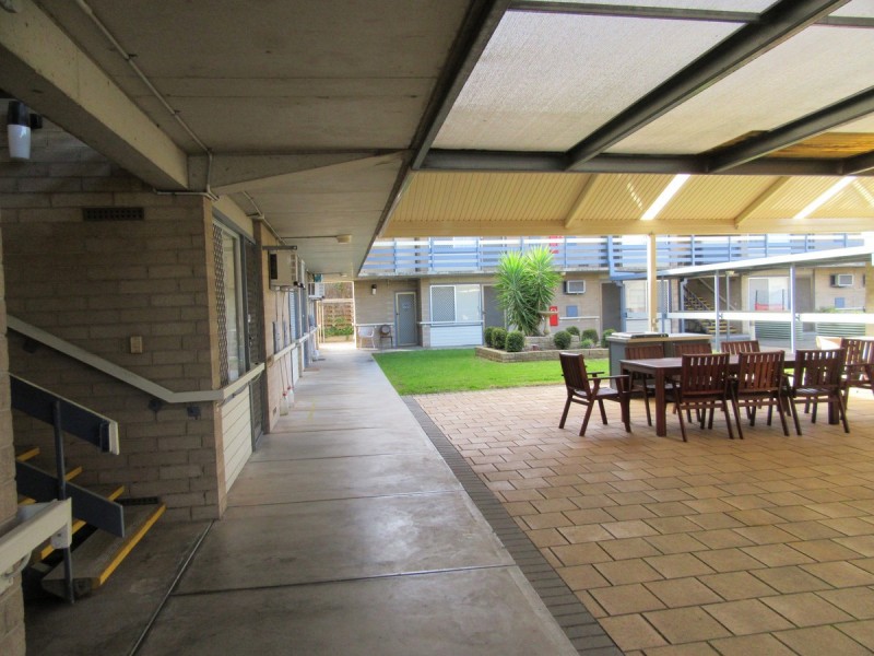 2/1 CAMERON Avenue, Gilles Plains SA 5086