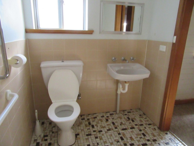 2/1 CAMERON Avenue, Gilles Plains SA 5086