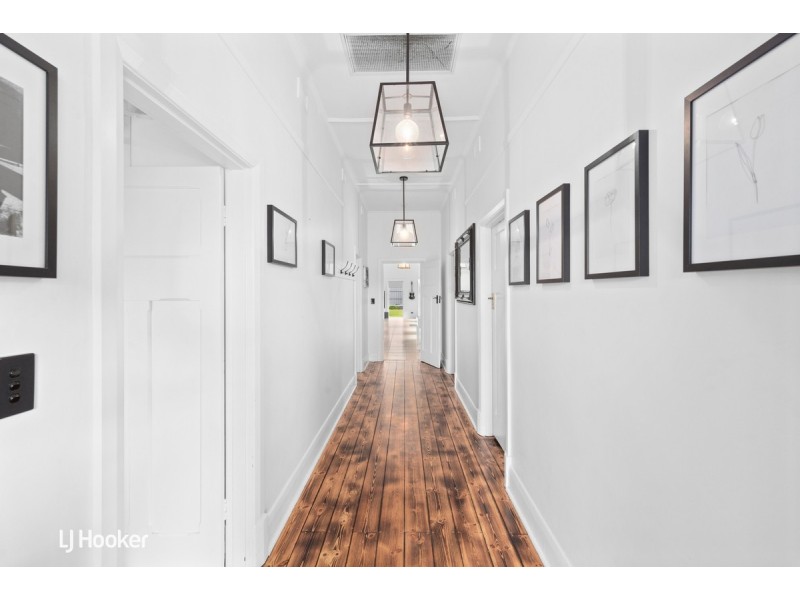 2 Dinwoodie Avenue, Clarence Gardens SA 5039