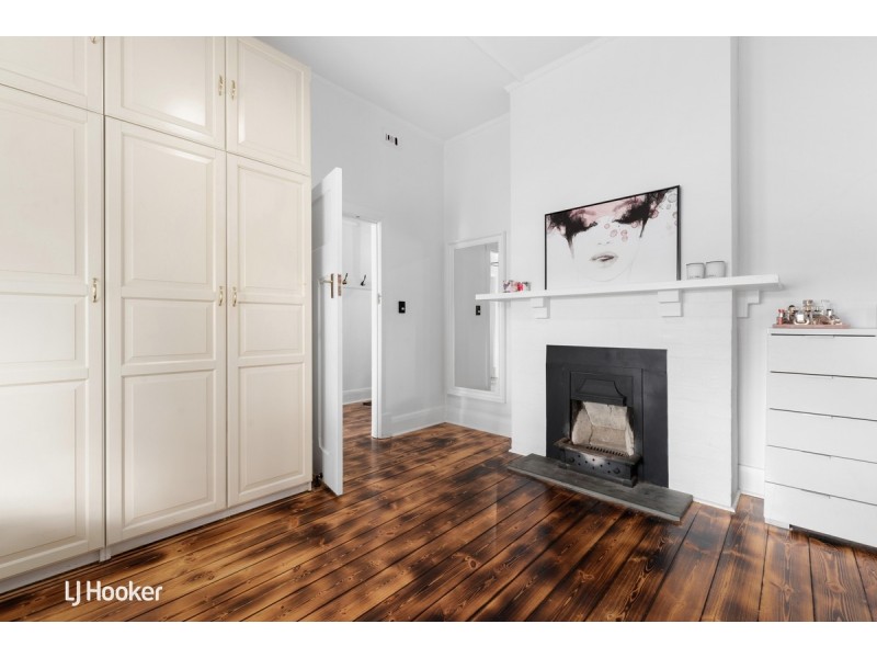 2 Dinwoodie Avenue, Clarence Gardens SA 5039