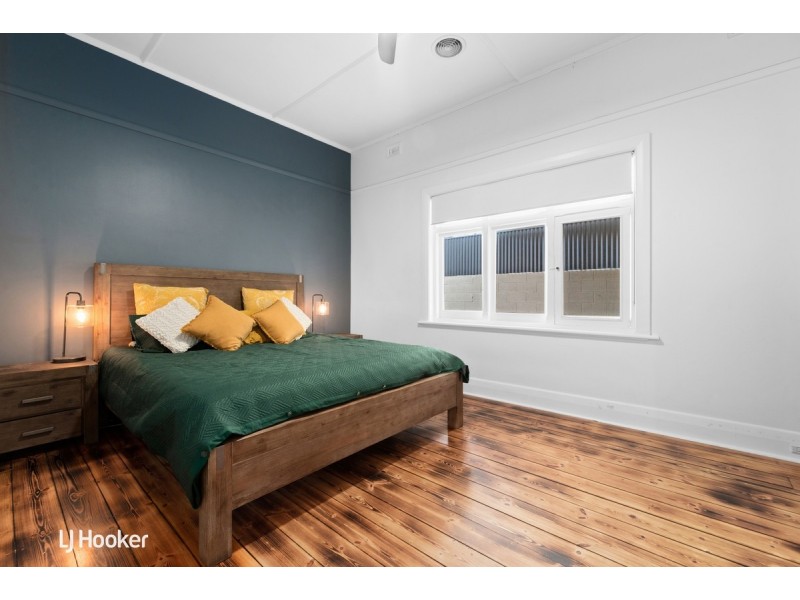 2 Dinwoodie Avenue, Clarence Gardens SA 5039