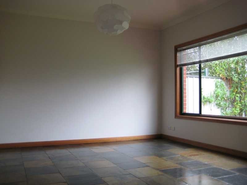 2 / 5 Mead Street, Paradise SA 5075