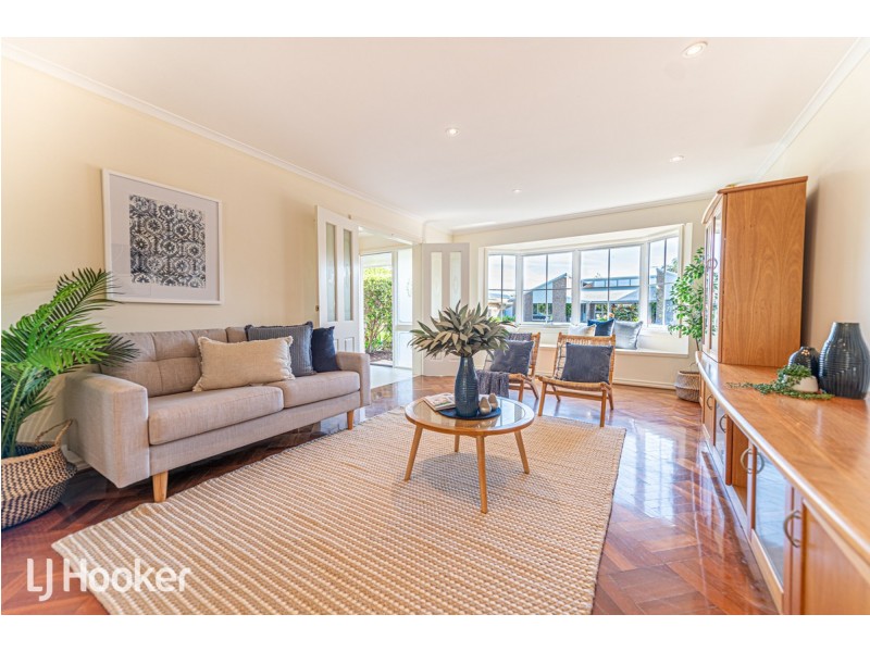 8 Honolulu Grove, West Lakes SA 5021