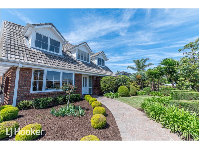 8 Honolulu Grove, West Lakes SA 5021