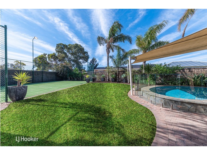 8 Honolulu Grove, West Lakes SA 5021