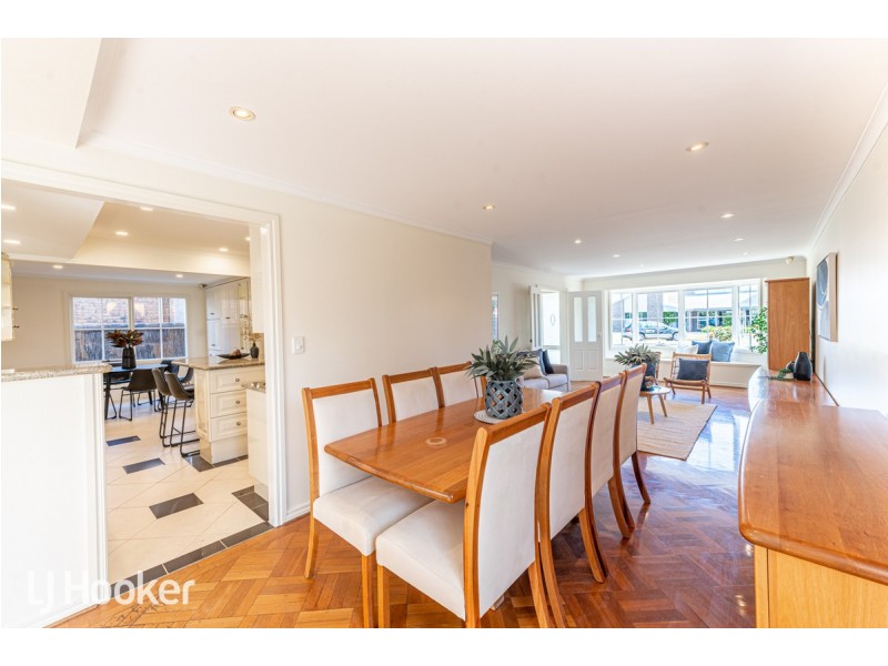 8 Honolulu Grove, West Lakes SA 5021