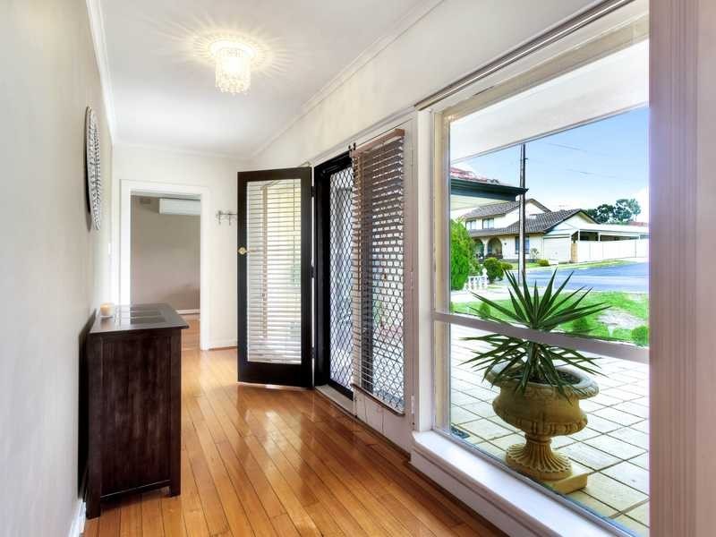 27 Farnaham Terrace, Dernancourt SA 5075