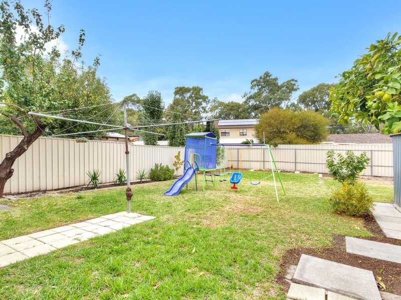 27 Farnaham Terrace, Dernancourt SA 5075