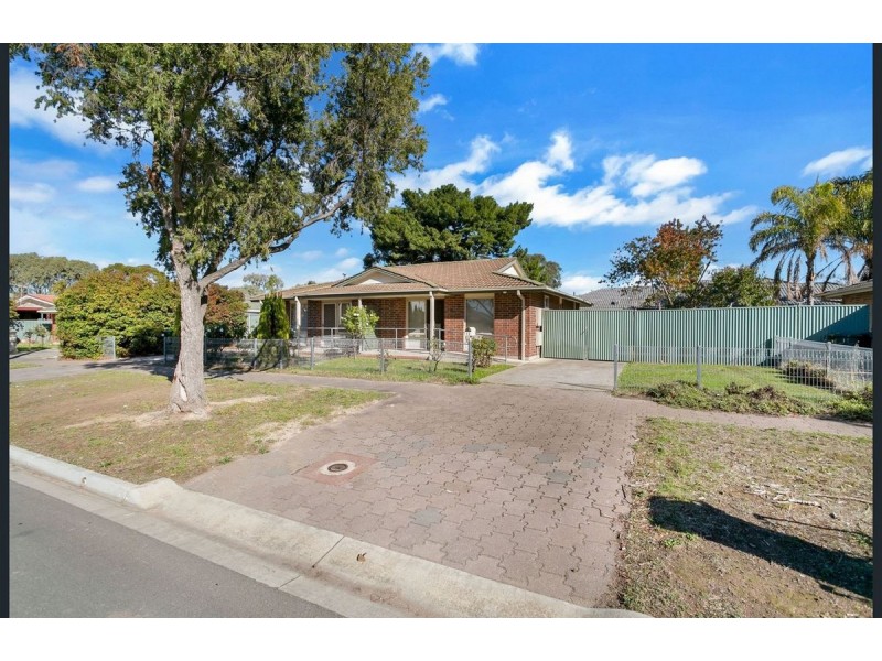 13 Birdwood Road, Greenacres SA 5086