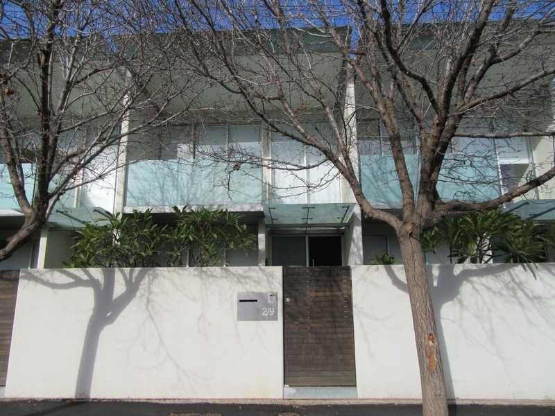 2 / 9 West Street, Hindmarsh SA 5007