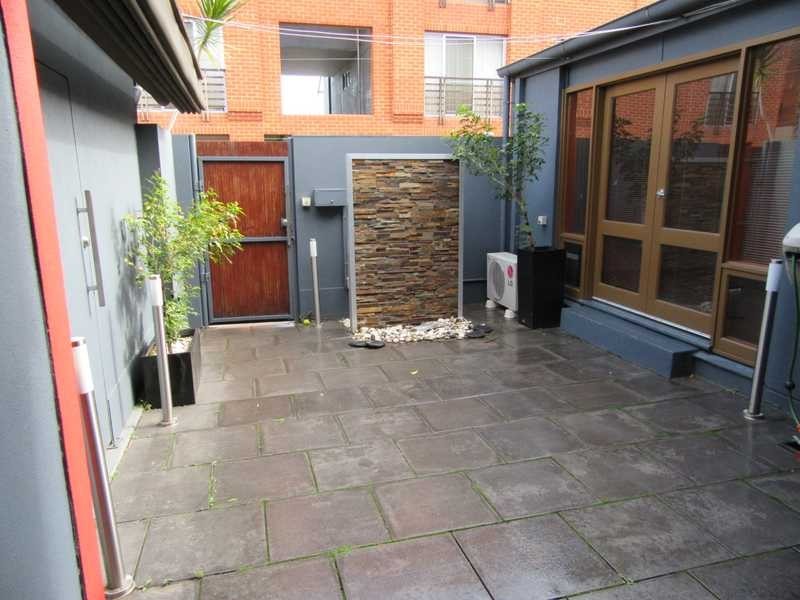 24 Russell Street, Adelaide SA 5000