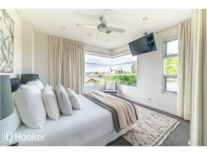 2 Moore Street, Birkenhead SA 5015