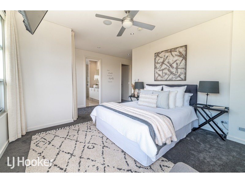 2 Moore Street, Birkenhead SA 5015