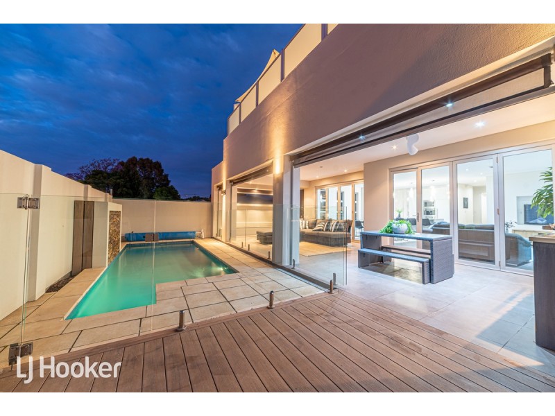 2 Moore Street, Birkenhead SA 5015