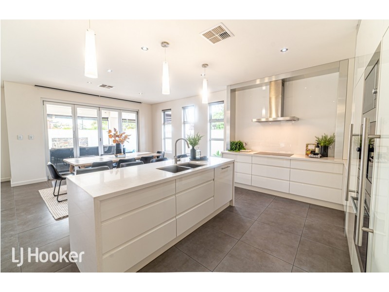 2 Moore Street, Birkenhead SA 5015