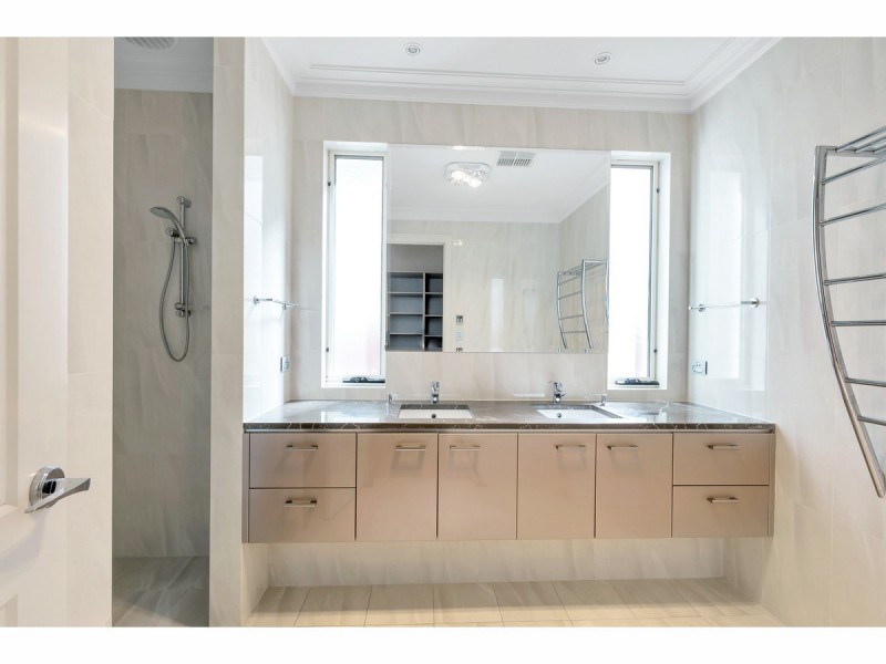 24A Eighth Avenue, St Peters SA 5069