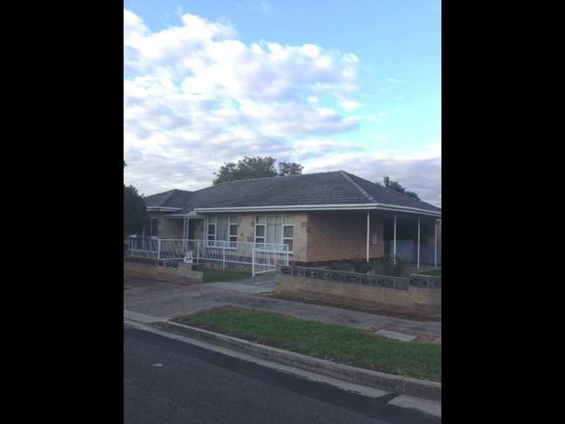26A Rutherglen Ave, Valley View SA 5093