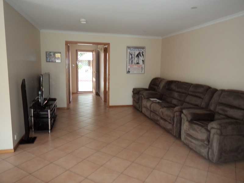 3 Westbury Court, Oakden SA 5086