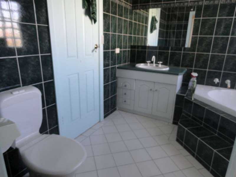 1 Thiele Grove, Kensington Park SA 5068