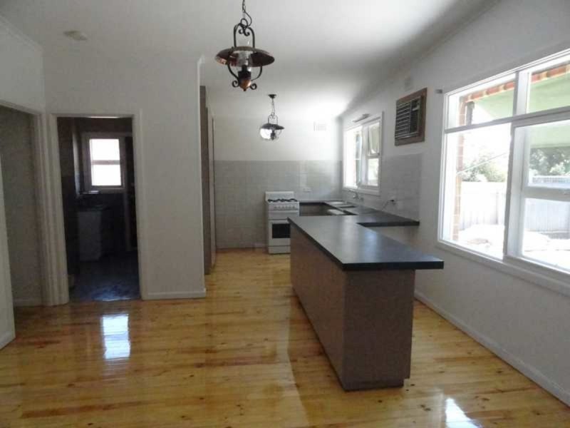 28 Geoffrey Avenue, Valley View SA 5093