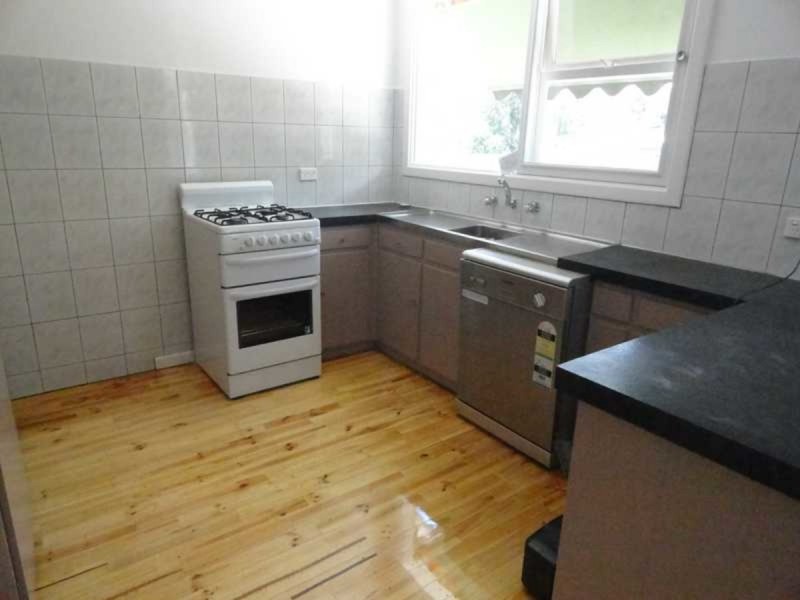 28 Geoffrey Avenue, Valley View SA 5093