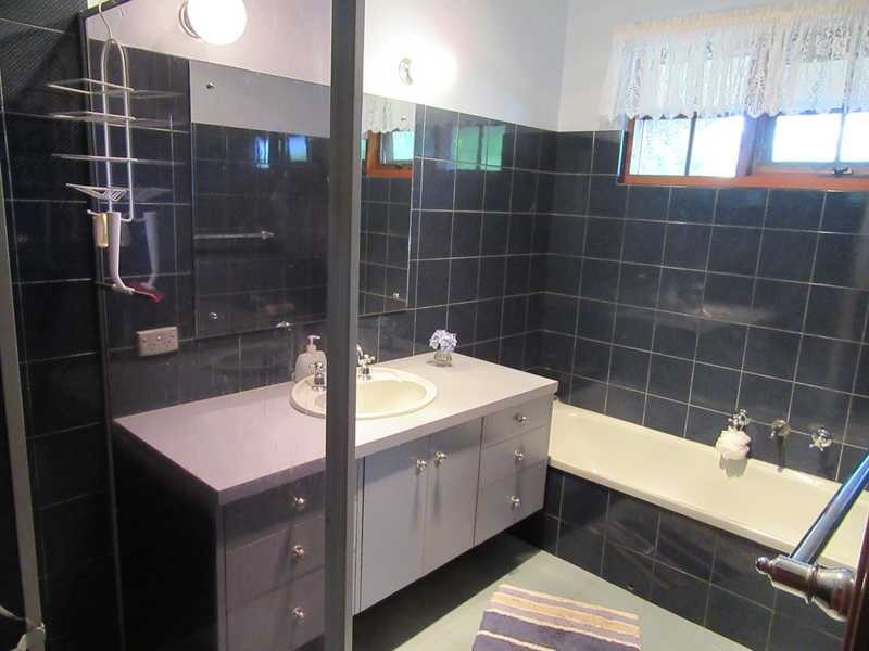 31 Sarnia Farm Road, St Agnes SA 5097