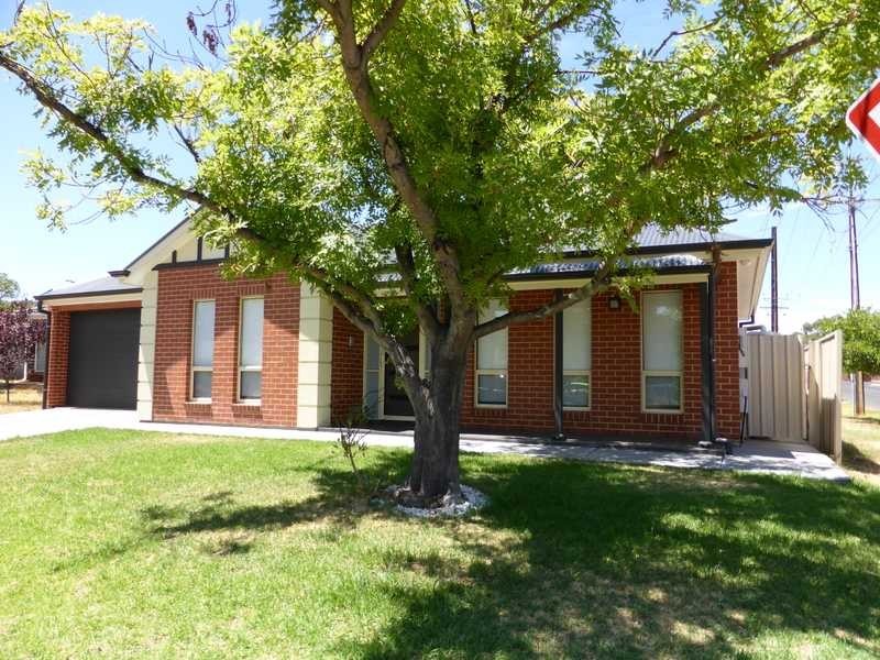 1 Forest Place, Rostrevor SA 5073