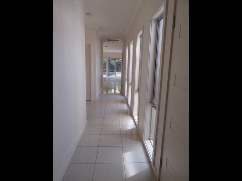 11B LESLIE AVENUE, Campbelltown SA 5074
