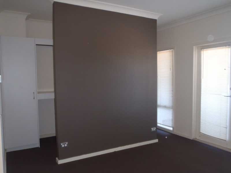 11B LESLIE AVENUE, Campbelltown SA 5074