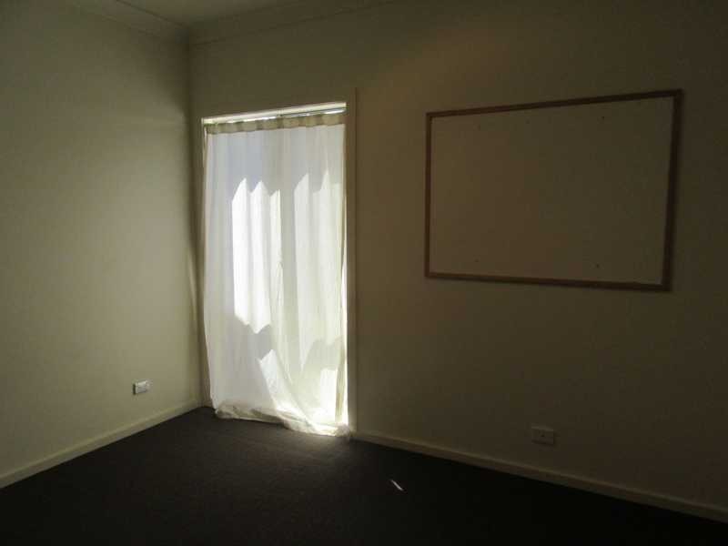 11B LESLIE AVENUE, Campbelltown SA 5074