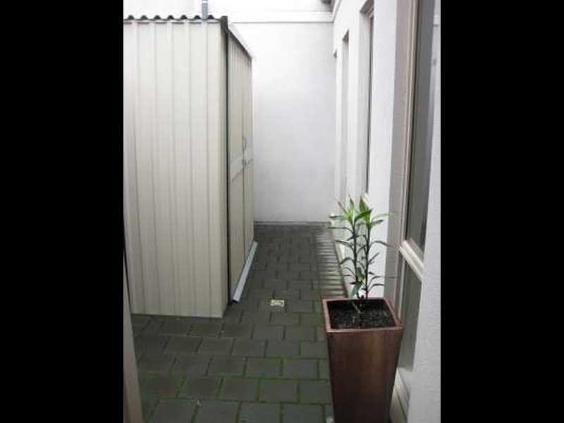 11B LESLIE AVENUE, Campbelltown SA 5074