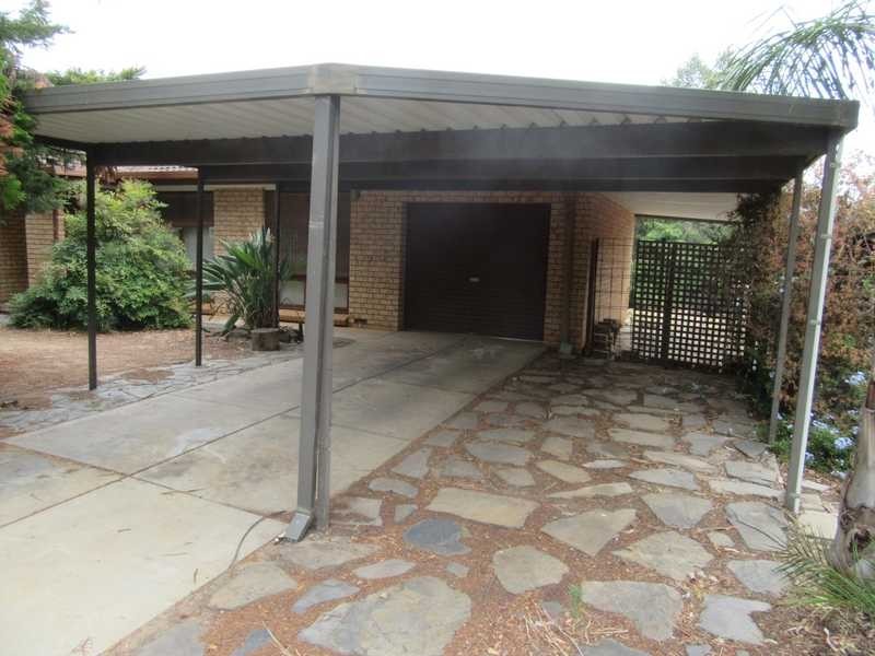 22 Deakin Avenue, Hope Valley SA 5090