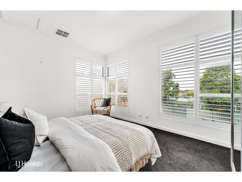 1A Douglas Grove, Glenelg North SA 5045