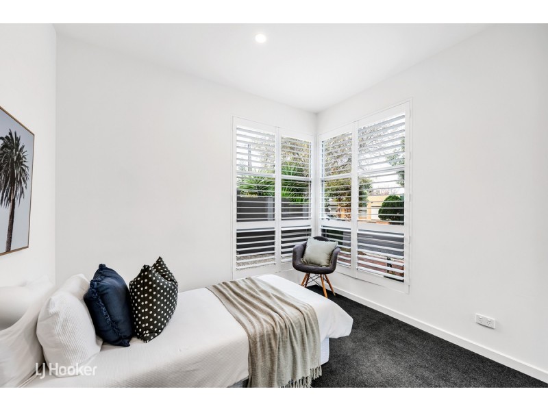 1A Douglas Grove, Glenelg North SA 5045