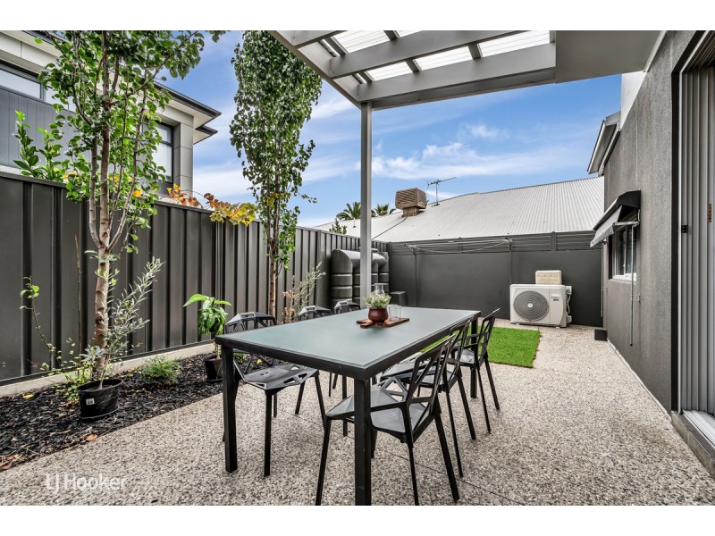 1A Douglas Grove, Glenelg North SA 5045