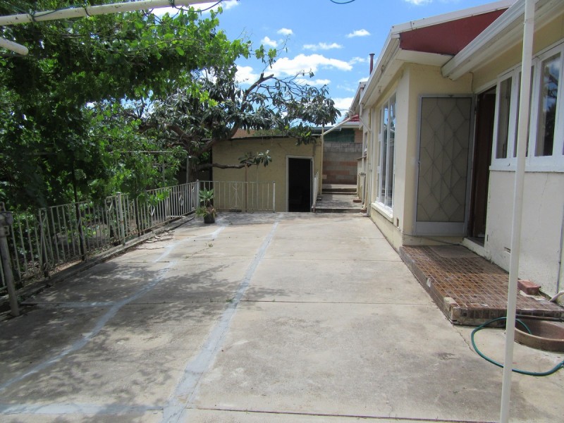 31 Montacute Road, Campbelltown SA 5074