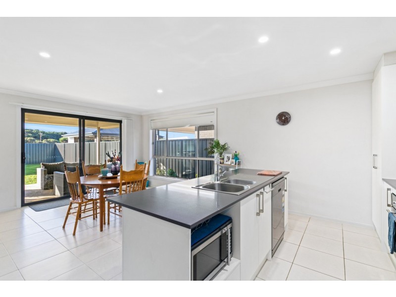 83 Princess Royal Parade, Hindmarsh Island SA 5214