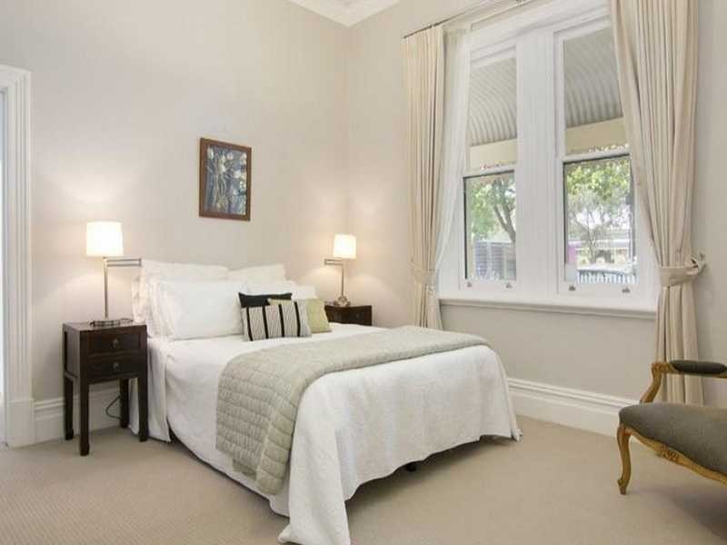 31 Seventh Avenue, St Peters SA 5069