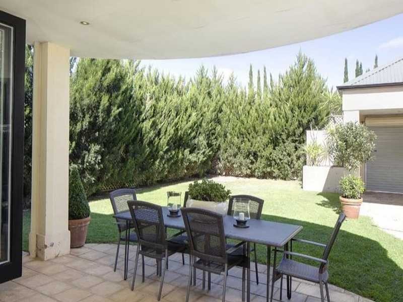 31 Seventh Avenue, St Peters SA 5069